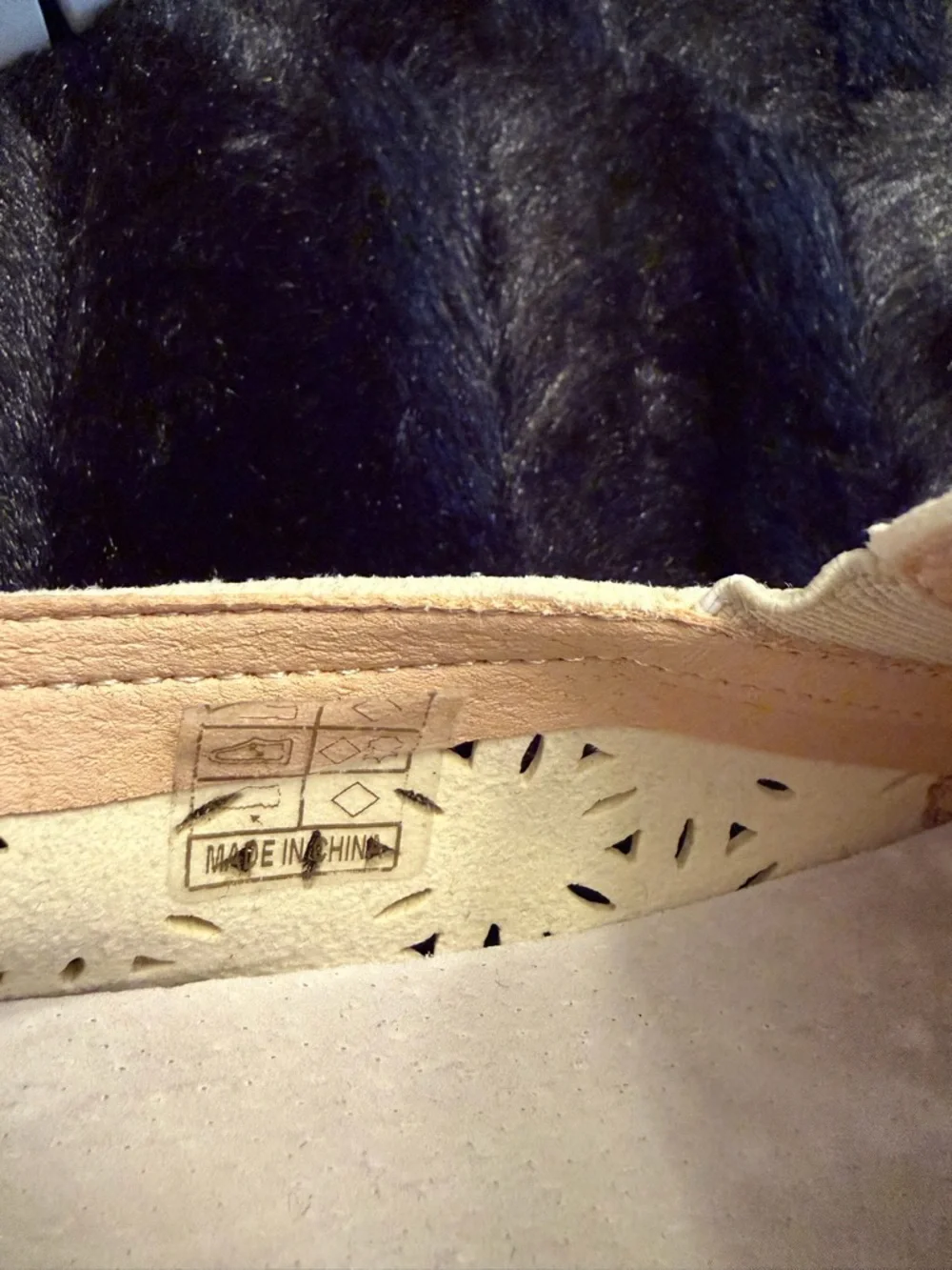 Ilse Jacobsen Cream Slip-On Sneakers - Picture 9 of 9